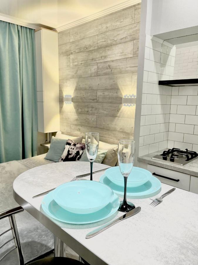 Tiffany Apartment Irpin Buitenkant foto