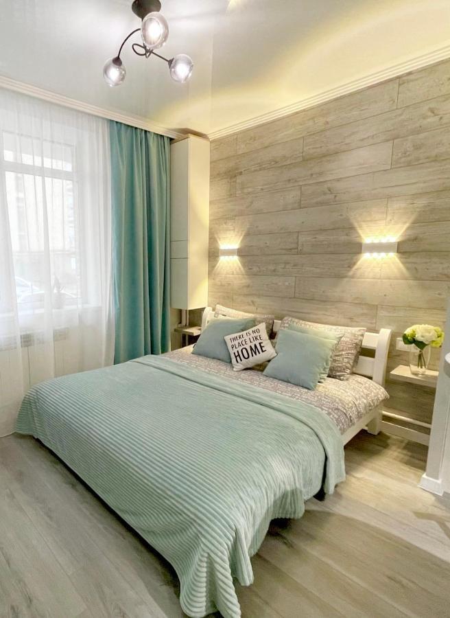 Tiffany Apartment Irpin Buitenkant foto